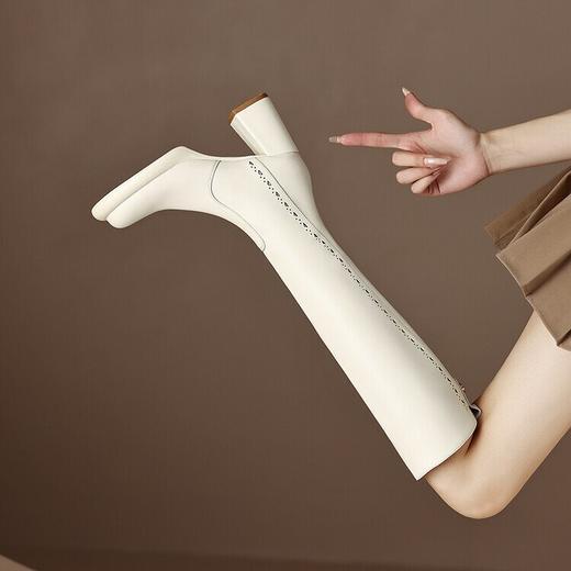 【预售7天】真皮高跟防水台长筒女秋冬新款不过膝高筒靴粗跟米白色厚底长靴CFE&3137 商品图1