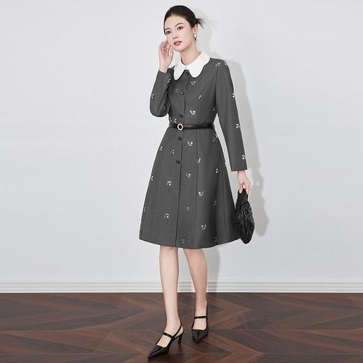 【高货wl】全新升级【铂金会员339/天猫459/差价120】(81504) 洛诗琳时尚休闲气质娃娃领立体黑天鹅亮片中长款连衣裙 商品图1