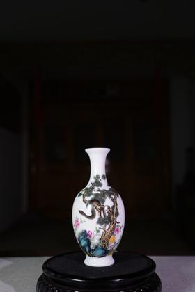 富贵长寿赏瓶--生肖蛇