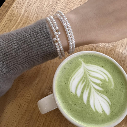 又慵懒又精致 谁家的手镯这么好看呦 珍珠手镯安排上啦 4-5mm 很经典呢 很亮 圆润均匀 商品图7