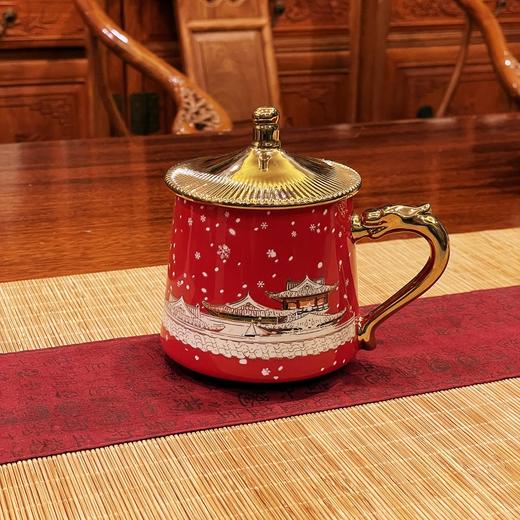 热卖中！！【明孝陵博物馆监制】《金銮瑞雪》感温变色杯 大师创作 礼献百年故宫 350ml容量（预售！预计3月初发货！） 商品图4