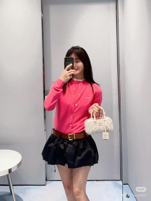 1123-2 渠道货 Miu糖果色系 山羊绒 针织开衫 我穿42或44差别不大 商品图6