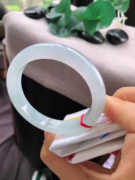 54正圈翡翠手镯 商品图3