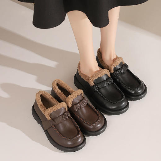西村名物2024秋冬新品百搭舒适防滑真皮加绒一脚蹬乐福鞋女毛毛鞋T24DM47221 商品图2