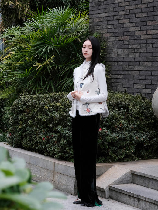 盛唐牡丹 |真丝手推绣水貂棉马甲 商品图6