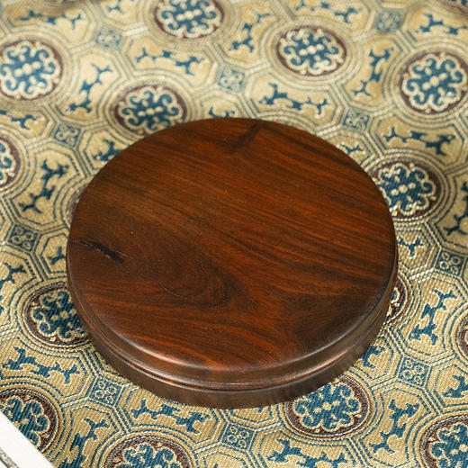 二十世纪 黄花梨整挖圆香盒 商品图1