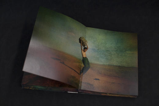 永无岛 马良 摄影集 限量特装刷边（京东专属签名编号本 赠编号藏书票 、胶片书签、 鼠标垫 、刹那别册）特制函套 商品图14