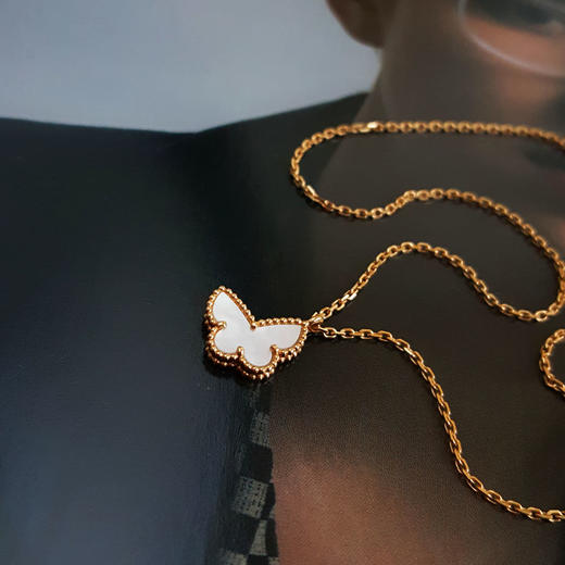 【95新】VCA梵克雅宝Sweet Butterflies系列VCARF69300 18K黄金白贝母蝴蝶项链链长约40cm女士现售价：7200！151124TJ10 商品图2