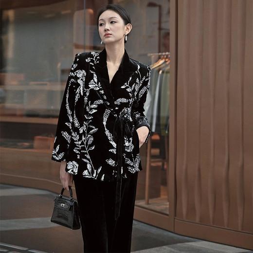 【顺丰包邮】99522 洛诗琳新中式刺绣亮片真丝丝绒外套半裙两件套728 商品图0
