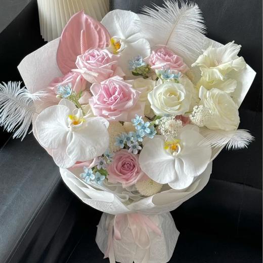 爱意拂晓--粉玫瑰混搭花束 商品图0