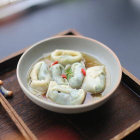 纯素大馄饨  翡翠荠菜  云南金耳菌菇  妙维根