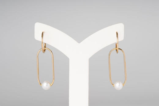 「快乐胶囊」Akoya珍珠18k金耳环 商品图0