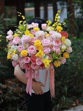 繁华似锦--粉玫瑰混搭抱抱桶