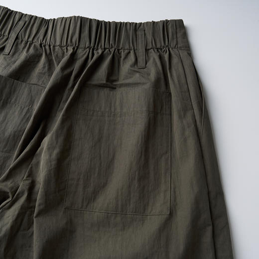 ROMI STUDIO“风雅至上”肤感棉轻薄捏褶松紧腰直筒休闲裤 24SSK990 商品图2