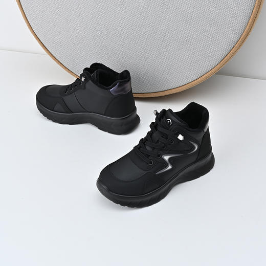 经典鲨2024年冬季新款黑色加绒加厚通勤妈妈款休闲鞋棉鞋女KW233-D58181 商品图2