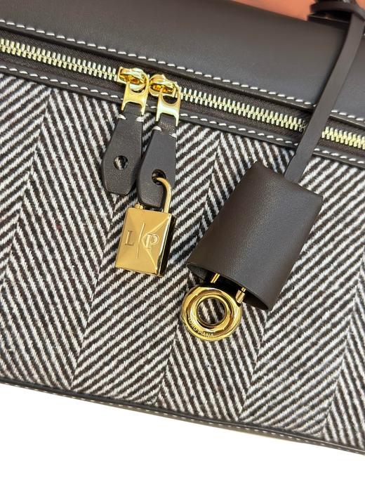 女款条纹金扣斜背包zo015 商品图4