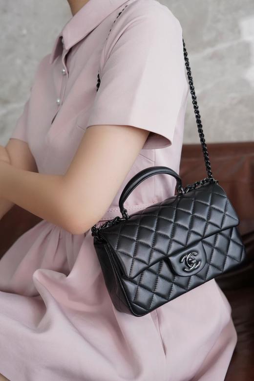香奈儿24A手柄款CFMini全黑SoBlack斜挎包（HH） 商品图3