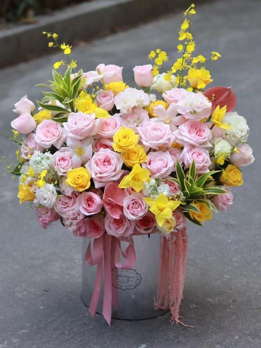 繁华似锦--粉玫瑰混搭抱抱桶 商品图1