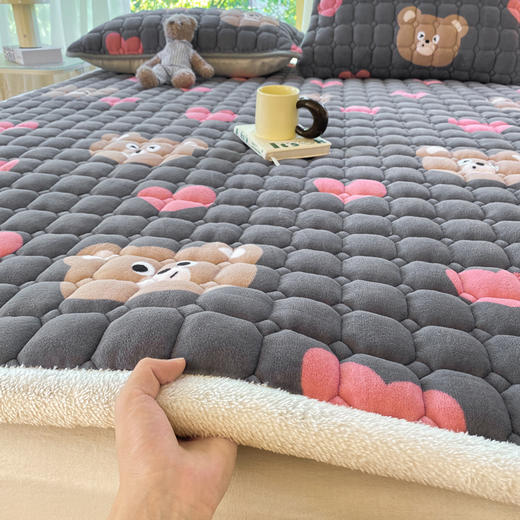 【颜值BUFF，柔暖有力量~】A类牛奶绒夹棉床垫褥子 软垫子家用加厚 冬季加绒床褥 学生宿舍垫被-QQ 商品图12