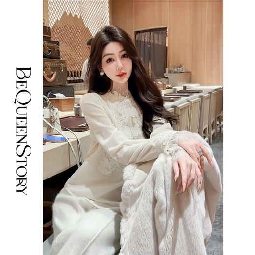 余潇潇【纷纷飞花】秋冬精致时髦拼接重工蕾丝刺绣立领打底衫 商品图4