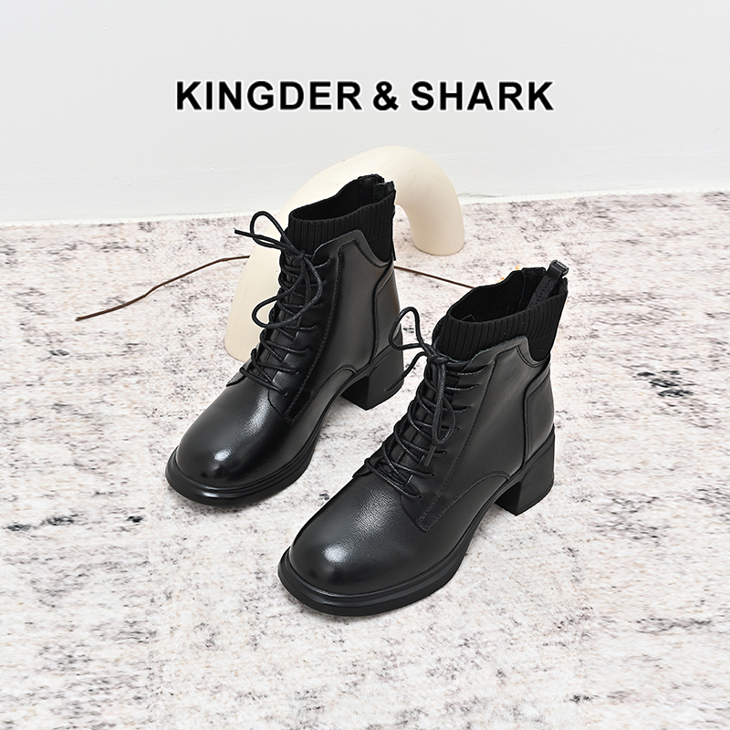 经典鲨2024年冬季款简约黑色加绒中粗跟后拉链气质短筒靴后拉链短靴女鞋KW289-D58011
