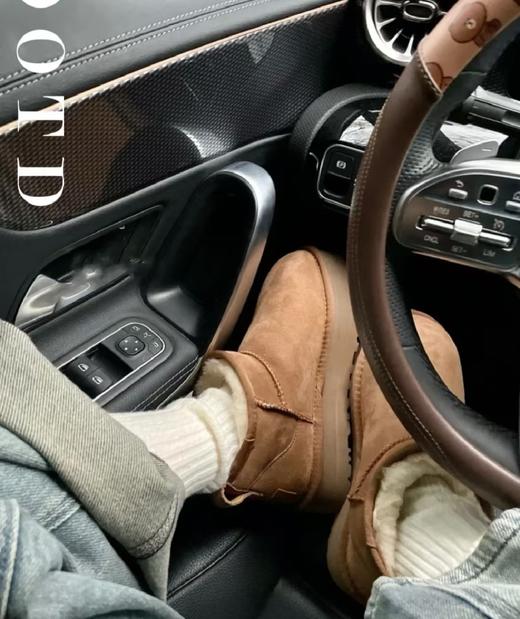 超火厚底雪地靴 加厚羊毛保暖雪地靴 时髦又百搭 商品图8