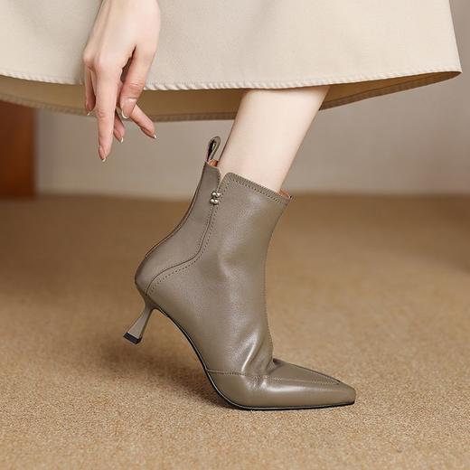 【预售5天】法式显瘦靴女新款秋冬季尖头细跟小跟短靴SLLK&sl-7858 商品图0