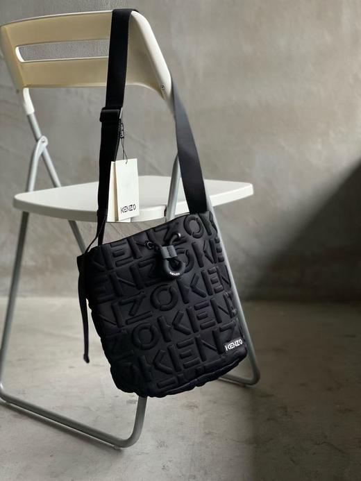KENZ0莱卡压膜单件斜挎包 商品图1