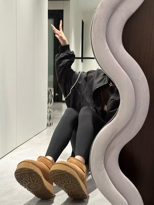 超火厚底雪地靴 加厚羊毛保暖雪地靴 时髦又百搭 商品图7