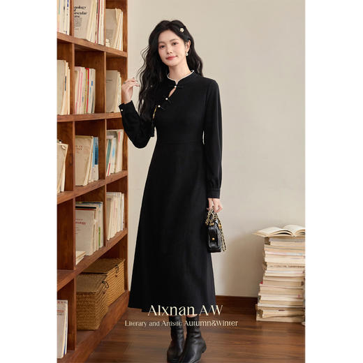 鹿向南「中式优雅」中式气质连衣裙 商品图1