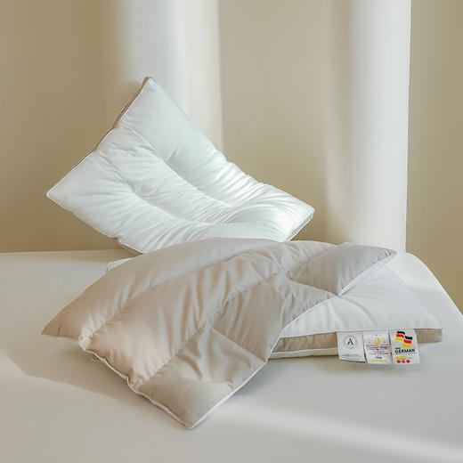 荞麦羽丝绒二合一护颈枕  母婴级全棉二合一分区枕 商品图6