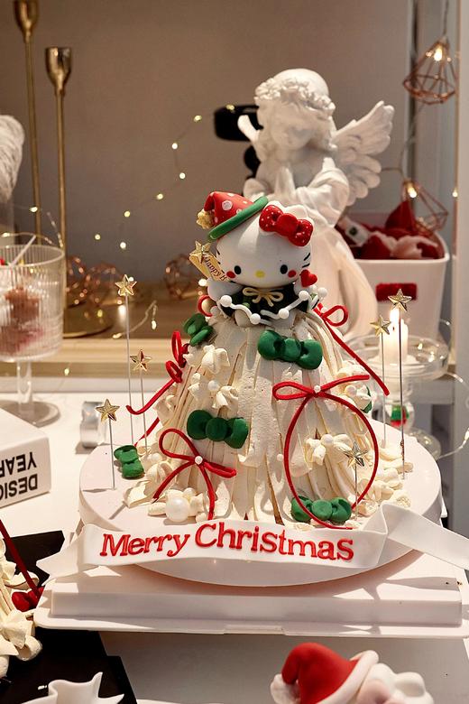 【圣诞版绿披风Kitty】-翻糖造型-新鲜水果蛋糕 商品图1