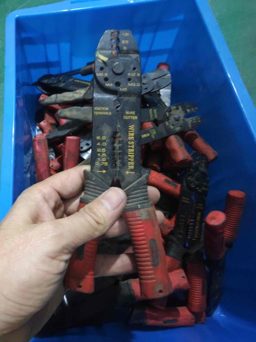 【货号01605】库存处理卡簧钳剥线钳电工钳子 商品图0