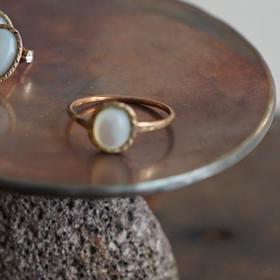 T O I L E  椭圆贝母戒指​​(Oval Shell Ring R215)