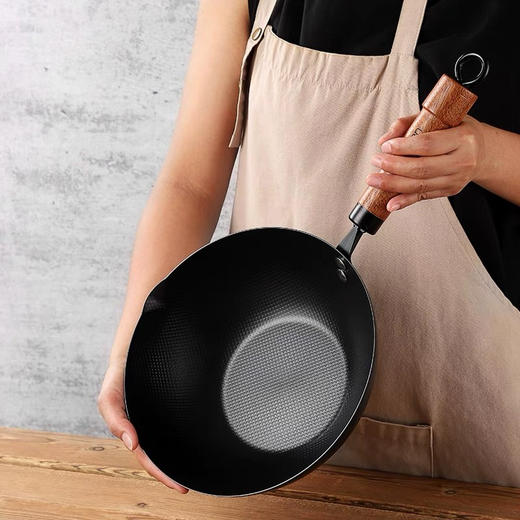 德国戴德迷你无涂层小铁锅炒锅家用露营炒菜汤燃气1人食轻奢带盖24cm 商品图2