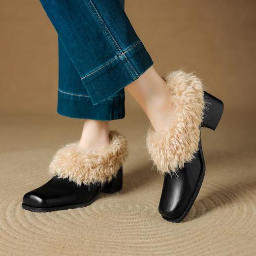 【预售5天】24年秋冬新款牛皮版方头毛毛鞋一脚蹬复古加绒保暖玛丽珍小皮鞋NJMK&K1260M 商品图0