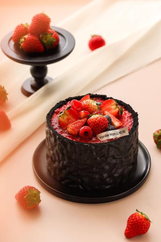 黑虎皮草莓爆浆蛋糕 商品图0