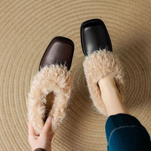 【预售5天】24年秋冬新款牛皮版方头毛毛鞋一脚蹬复古加绒保暖玛丽珍小皮鞋NJMK&K1260M 商品图3