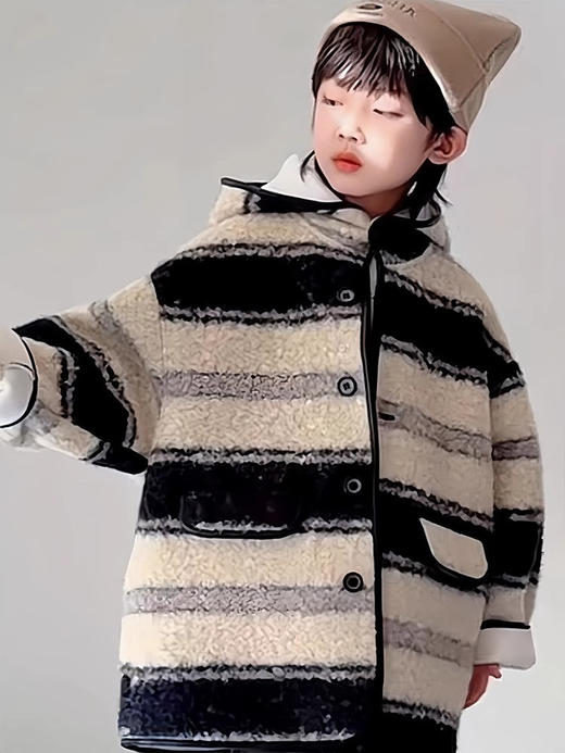 【吉米故事中大童条纹呢子大衣】❗️火出天际的🔥夹棉条纹羊羔毛😘冬天真的拒绝不了❌这种毛茸茸的氛围感❗️ *❄冬日里的小暖炉，看着就好暖和🔥 商品图3