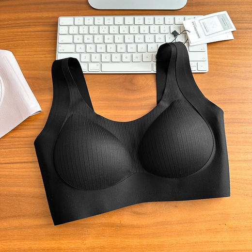 【双重提拉】官网299！断码不退换！郡s同款反定乳胶杯提拉无痕文胸女 无钢圈聚拢侧收调整型大胸内衣胸罩 商品图5