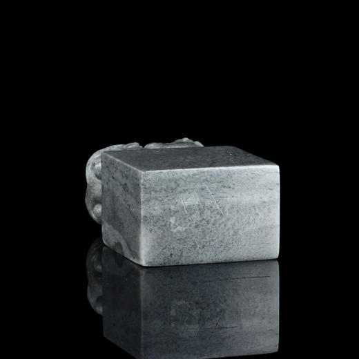 孤品2024007：手工精雕寿山石鸡母窝狮钮扁章-2.1*3.2*6.5cm练字落款送礼佳品 商品图4