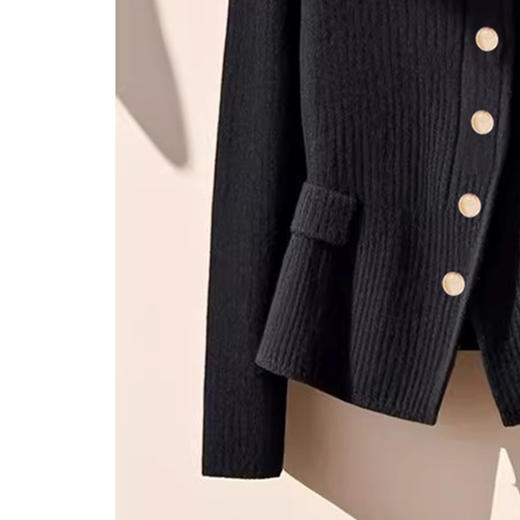 奢姿大码女装2025春季气质V领上衣胖妹妹坑条设计简约时尚针织衫9844627531 商品图2
