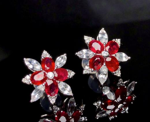 1.6ct刻面红宝石耳钉 商品图2