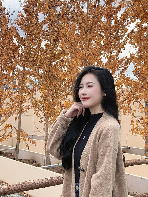 【百图lulu定制】【文艺牛角扣毛衣】牛角扣 花纱 V领  大口袋一手长针织 慵懒风 长袖外套 商品图4