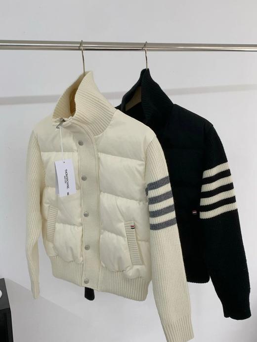 ThomBr*wne /汤*布朗 四杠针织袖拼接立领羽绒服 商品图4