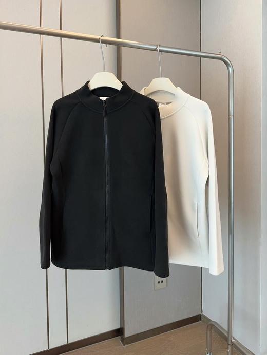 无吊牌 男士石墨烯外套，舒适有弹力 具有导热散热抗静电贴身穿着舒适 可以单穿也可以外搭羽绒服，大衣各种秋冬外套 可穿的实用性超强内穿外搭都可以 商品图0