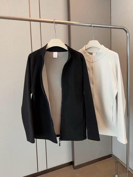 无吊牌 男士石墨烯外套，舒适有弹力 具有导热散热抗静电贴身穿着舒适 可以单穿也可以外搭羽绒服，大衣各种秋冬外套 可穿的实用性超强内穿外搭都可以 商品图7