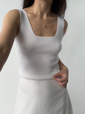 Puree｜#1978 Square-neck Tank  & #1974 side slit pencil skirt 纯羊绒方领背心+侧开杈半身裙 [黑 / 未染色本白]