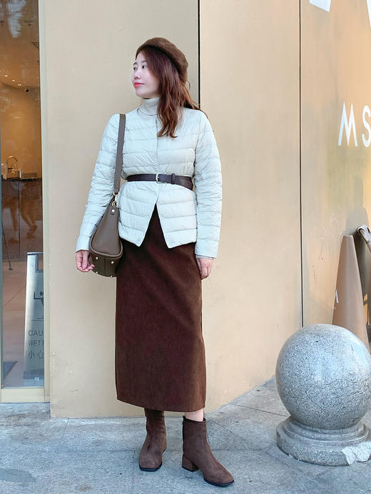 【百图lulu定制】【预售10天发】【万能轻薄羽绒服】90白鸭绒 轻薄羽绒服 可外穿可打底，可圆领 可V领 轻薄羽绒服 商品图2