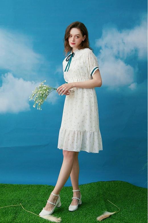 komello 四月甜碎花连衣裙 15902 商品图7